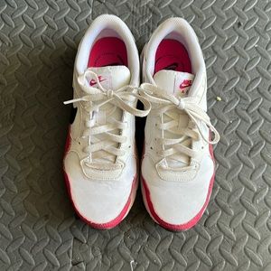 Women’s Nike Air shoes